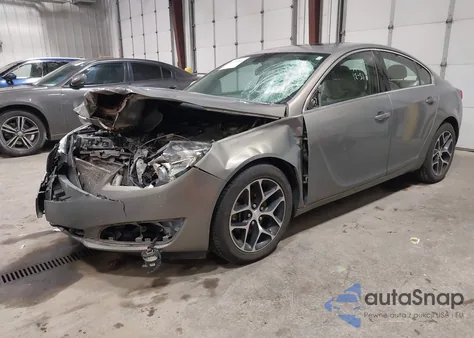 2017 Buick Regal Turbo Sport Touring z USA, uszkodzony, nr VIN 2G4GL5EX7H9179854